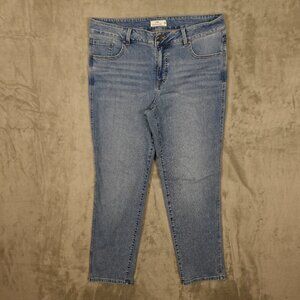 M jeans by Maurices Everflex Jeans Women’s 16W Blue Straight Mid Rise Stretch